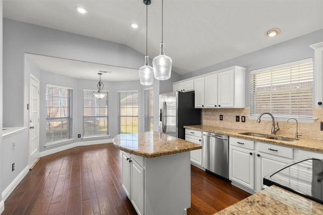 20334 Willow Trace Drive, Cypress, TX 77433