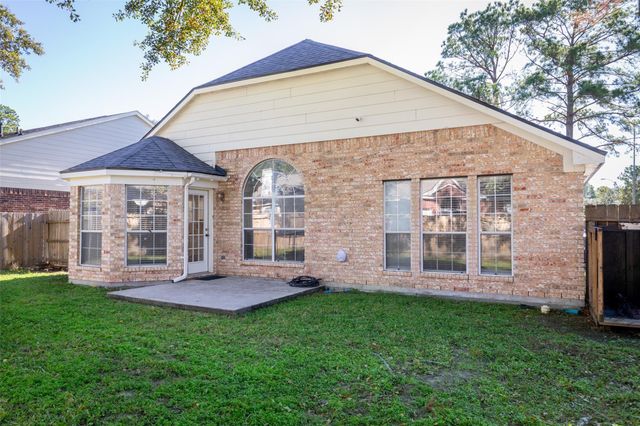 20334 Willow Trace Drive, Cypress, TX 77433