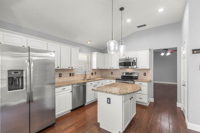 20334 Willow Trace Drive, Cypress, TX 77433