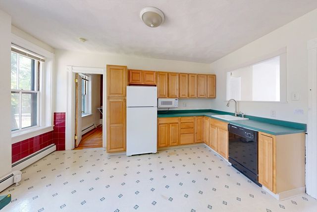 160 Franklin St, Boston, MA 02134
