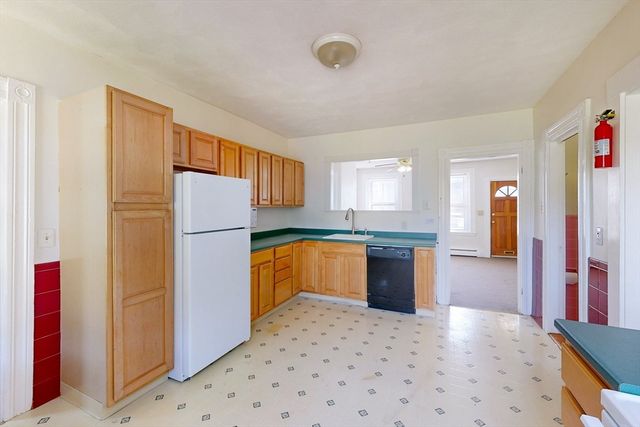 160 Franklin St, Boston, MA 02134