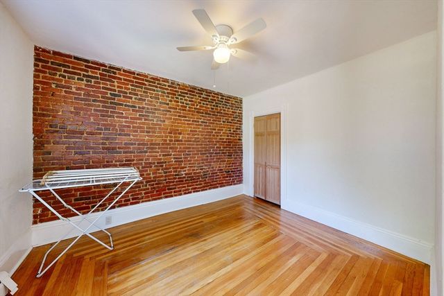 160 Franklin St, Boston, MA 02134