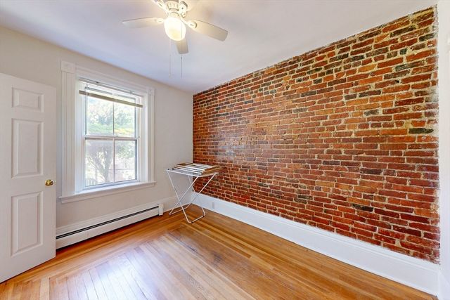 160 Franklin St, Boston, MA 02134