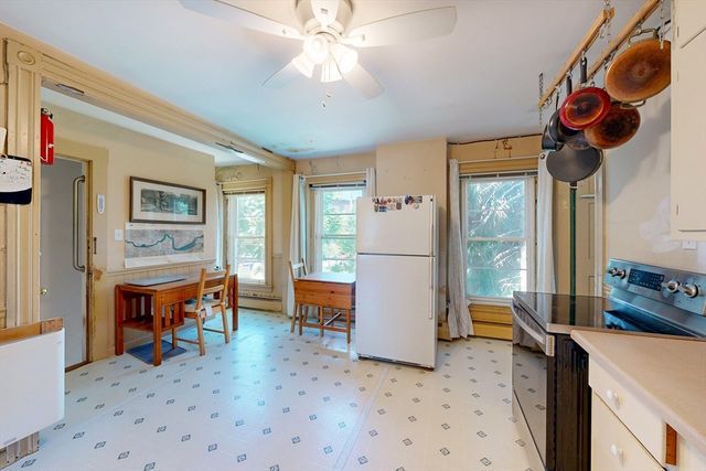 160 Franklin St, Boston, MA 02134