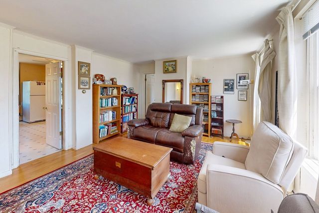 160 Franklin St, Boston, MA 02134