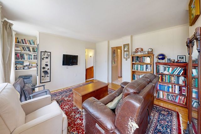 160 Franklin St, Boston, MA 02134