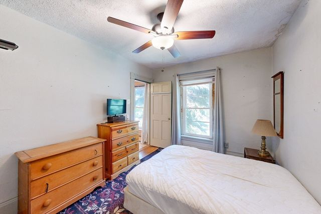 160 Franklin St, Boston, MA 02134