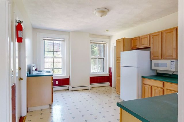 160 Franklin St, Boston, MA 02134