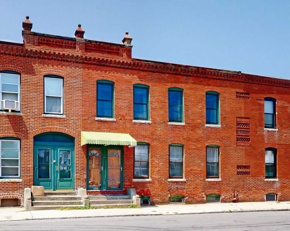 160 Franklin St, Boston, MA 02134