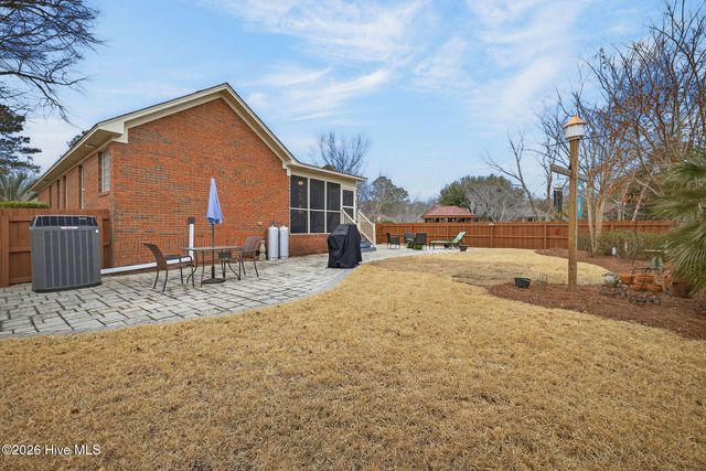 1320 Brookside Gardens Drive, Wilmington, NC 28411