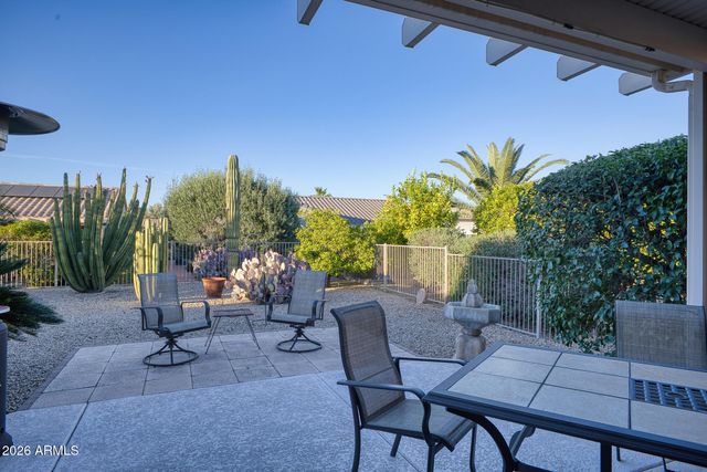 16238 W TAPATIO Drive, Surprise, AZ 85374