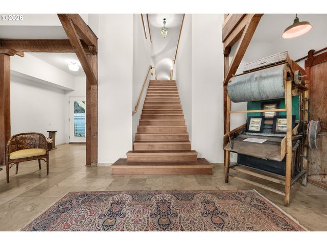 88952 DELLMOOR Loop, Warrenton, OR 97146