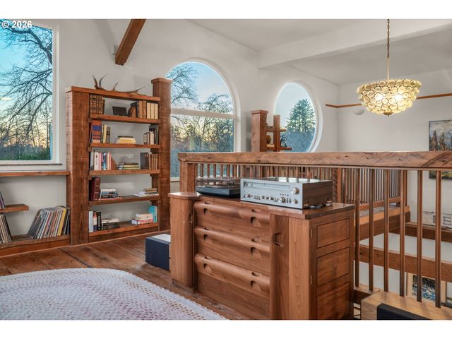 88952 DELLMOOR Loop, Warrenton, OR 97146