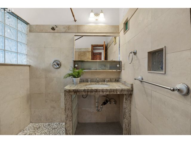 88952 DELLMOOR Loop, Warrenton, OR 97146