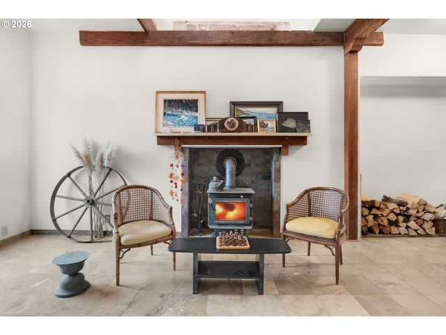 88952 DELLMOOR Loop, Warrenton, OR 97146