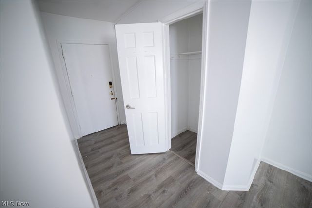 13833 Cedar Road 205B, South Euclid, OH 44118