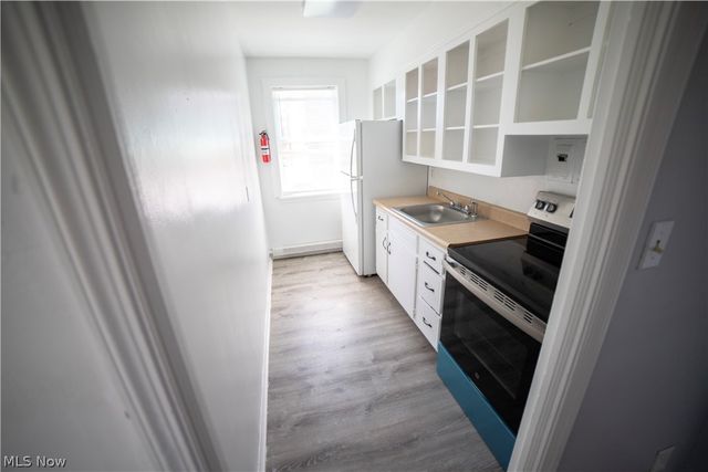 13833 Cedar Road 205B, South Euclid, OH 44118