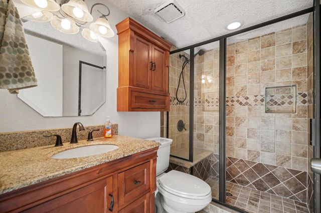 3150 Windchase Boulevard, Houston, TX 77082