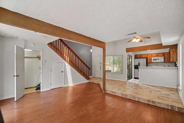 3150 Windchase Boulevard, Houston, TX 77082