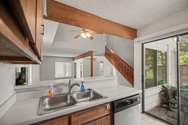 3150 Windchase Boulevard, Houston, TX 77082