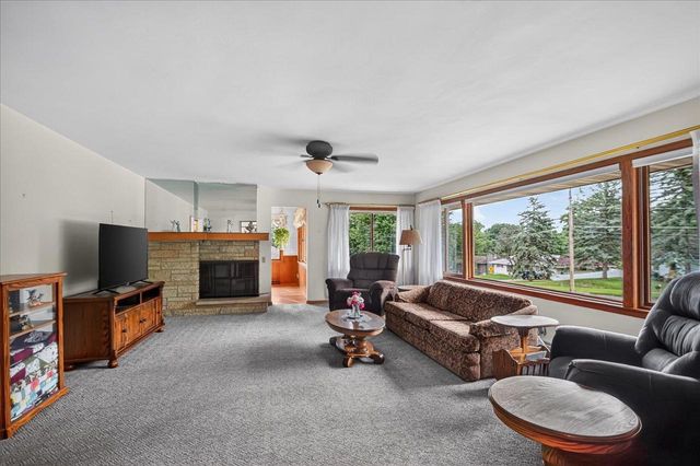 6514 Mendota Avenue, Middleton, WI 53562