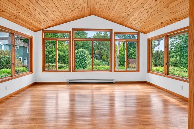 6514 Mendota Avenue, Middleton, WI 53562