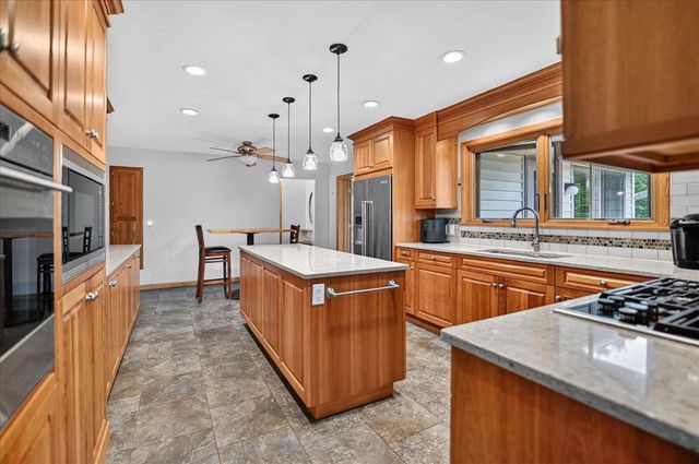 6514 Mendota Avenue, Middleton, WI 53562