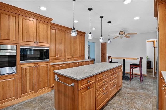6514 Mendota Avenue, Middleton, WI 53562