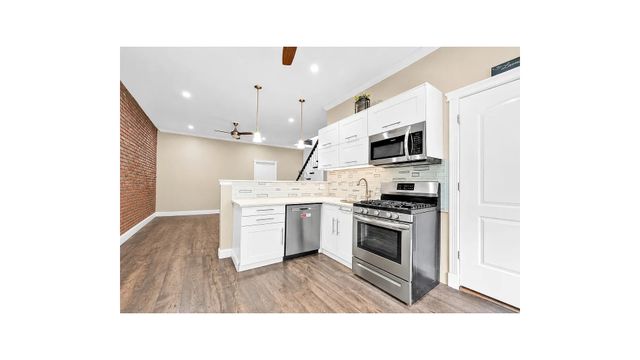 519 MONROE Street, New York City, NY 11221