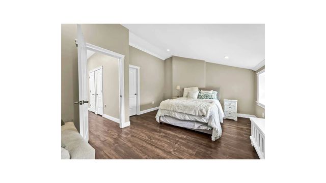 519 MONROE Street, New York City, NY 11221