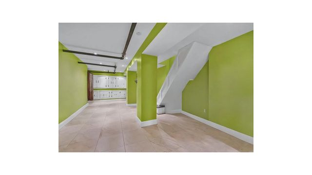 519 MONROE Street, New York City, NY 11221