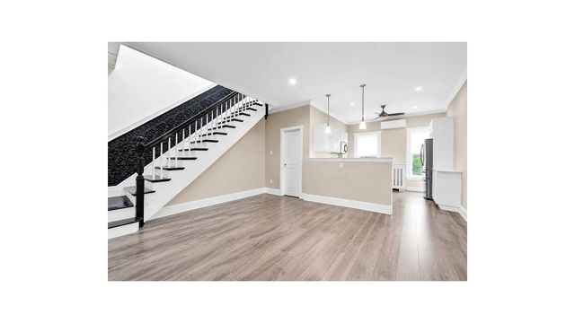 519 MONROE Street, New York City, NY 11221