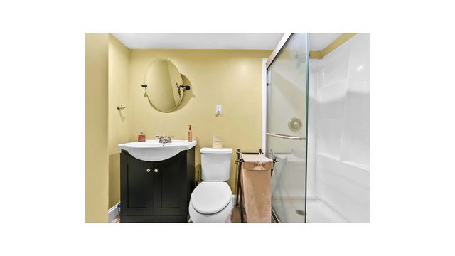 519 MONROE Street, New York City, NY 11221