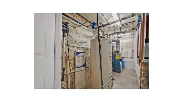 519 MONROE Street, New York City, NY 11221