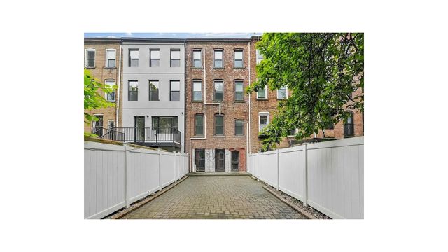 519 MONROE Street, New York City, NY 11221