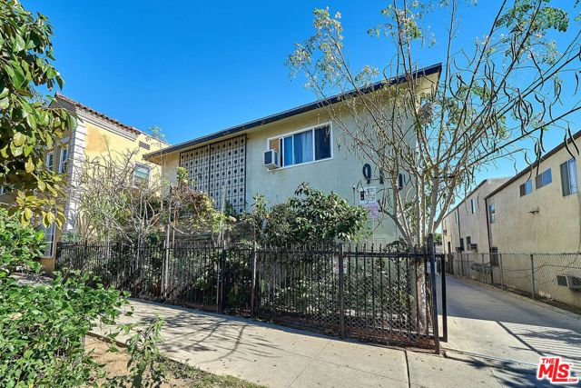 910 S Catalina Street, Los Angeles, CA 90006