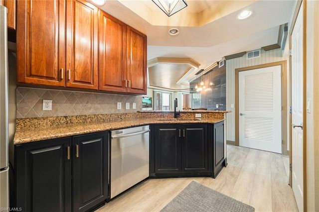 2825 Palm Beach BLVD 401, Fort Myers, FL 33916