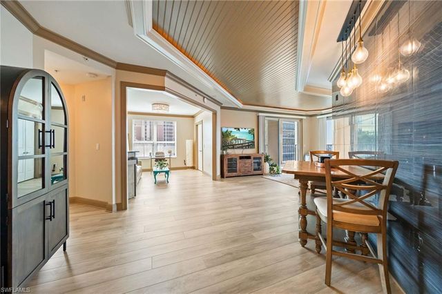 2825 Palm Beach BLVD 401, Fort Myers, FL 33916