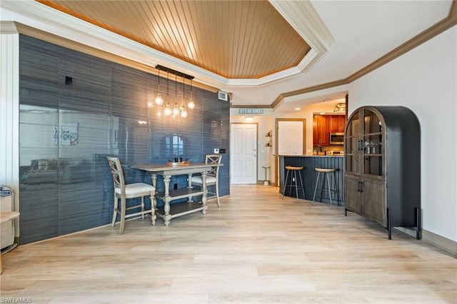 2825 Palm Beach BLVD 401, Fort Myers, FL 33916