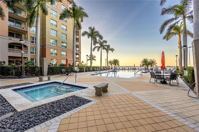 2825 Palm Beach BLVD 401, Fort Myers, FL 33916