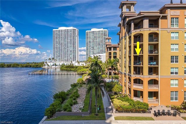 2825 Palm Beach BLVD 401, Fort Myers, FL 33916