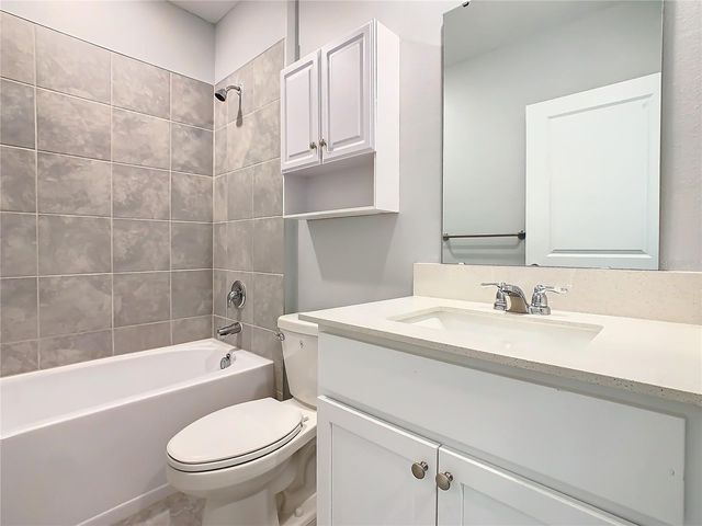 1033 HOLDEN WAY, Eagle Lake, FL 33839