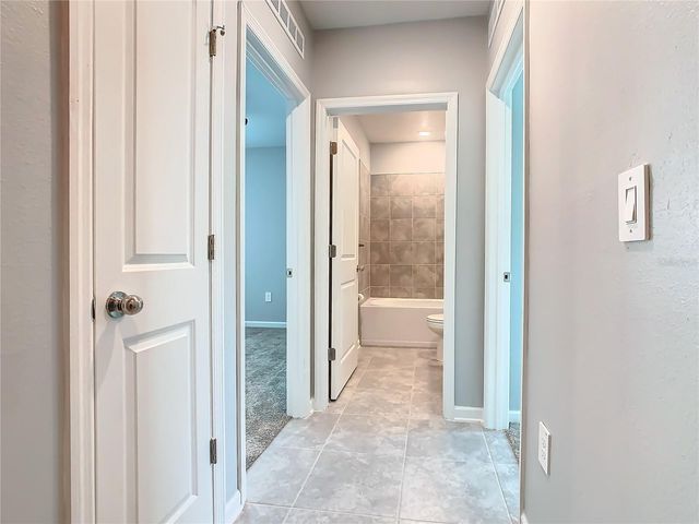 1033 HOLDEN WAY, Eagle Lake, FL 33839