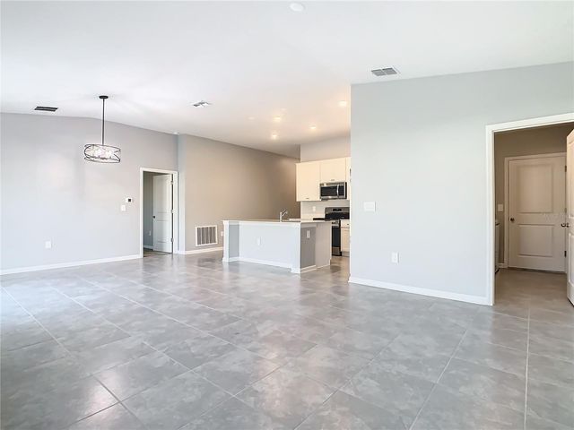 1033 HOLDEN WAY, Eagle Lake, FL 33839