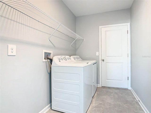 1033 HOLDEN WAY, Eagle Lake, FL 33839