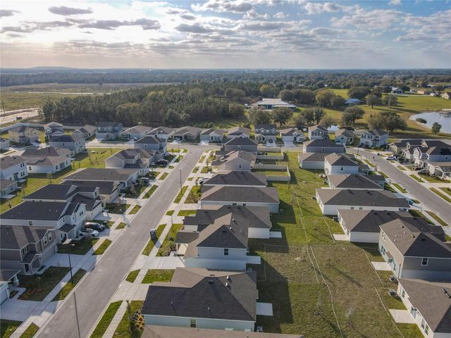 1033 HOLDEN WAY, Eagle Lake, FL 33839