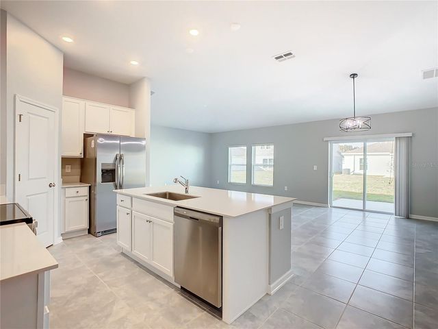 1033 HOLDEN WAY, Eagle Lake, FL 33839