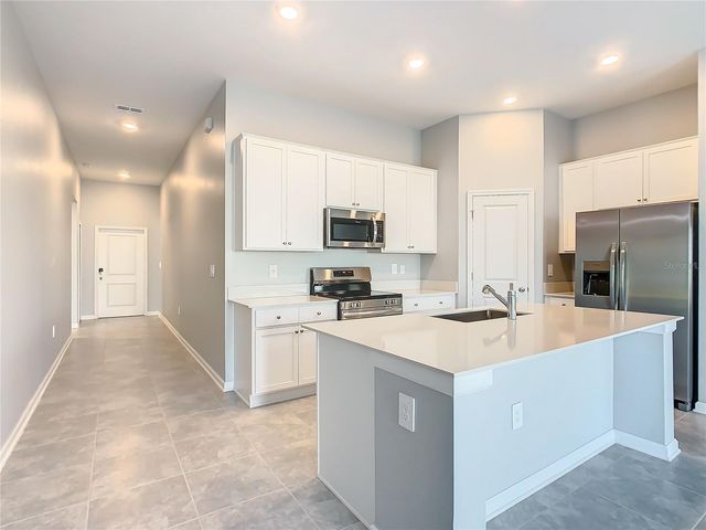 1033 HOLDEN WAY, Eagle Lake, FL 33839