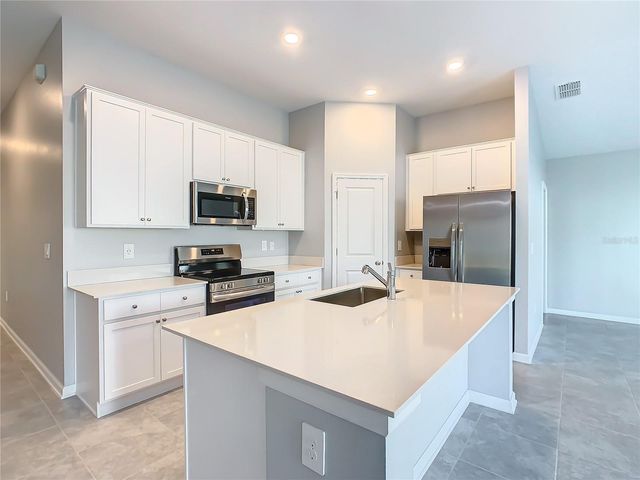 1033 HOLDEN WAY, Eagle Lake, FL 33839