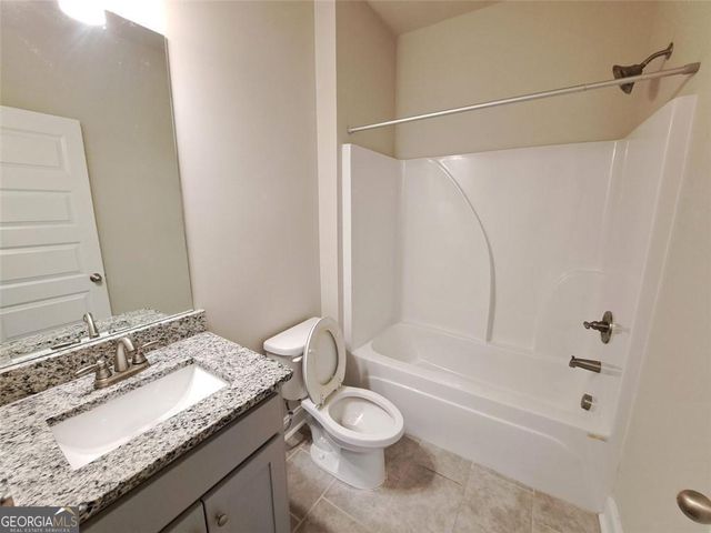 512 HINTON FARM Way, Dacula, GA 30019